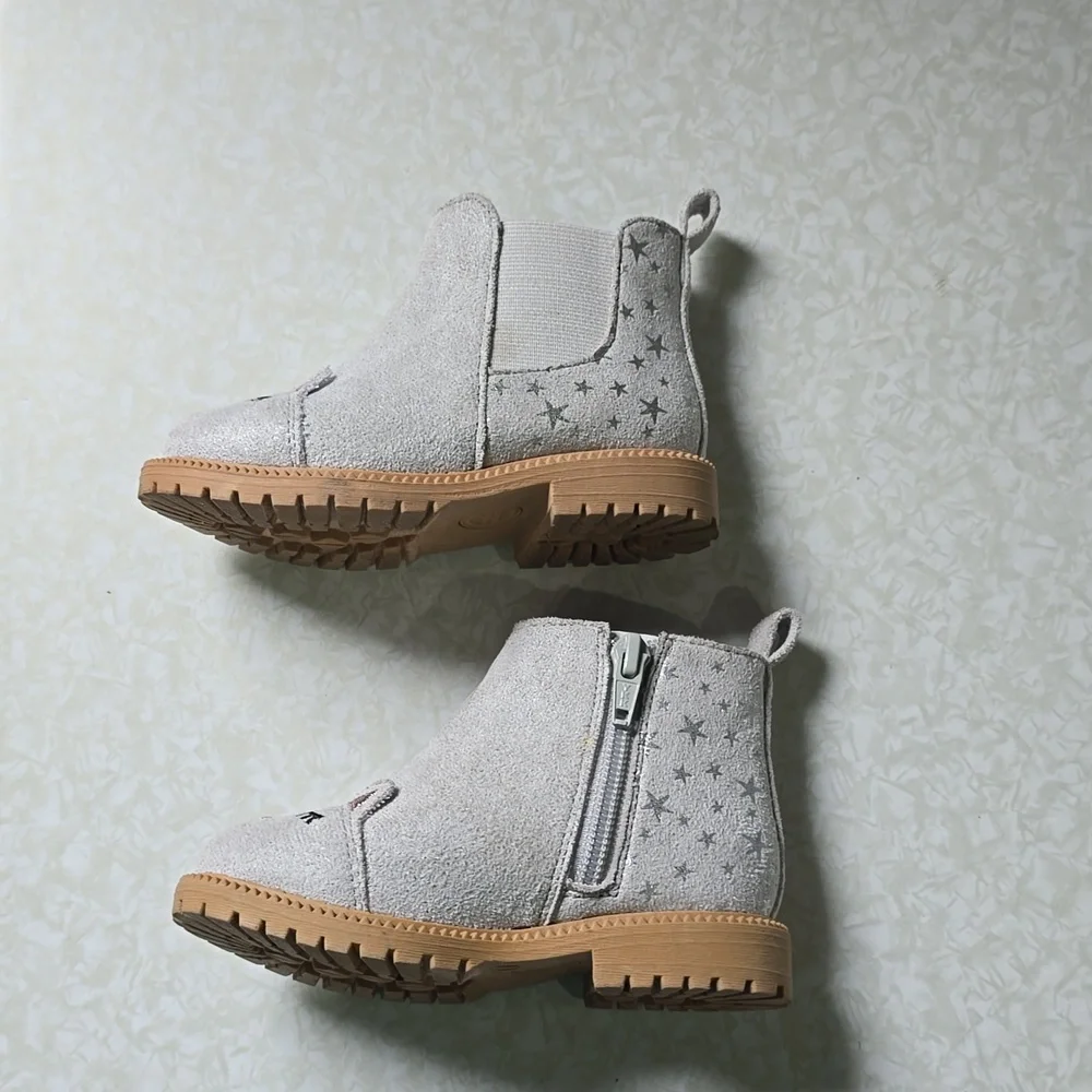 Toddler Grey Unicorn ankle boots Size 7‎